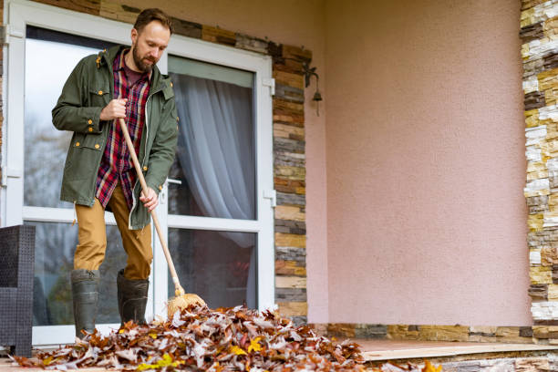 Best Professional Junk Removal  in Lynchburg, OH