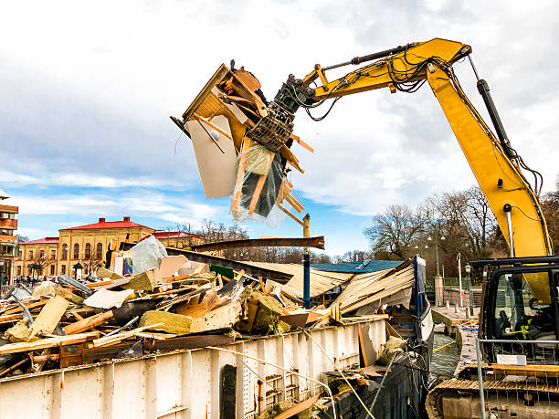 Best Junk Hauling Services  in Lynchburg, OH